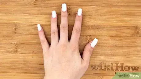 Image intitulée Apply Fake Nails Without Glue Step 20