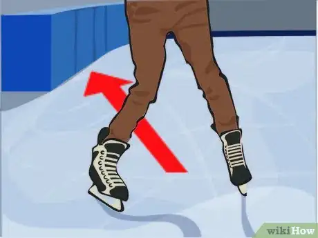 Image intitulée Ice Skate Backwards Step 15