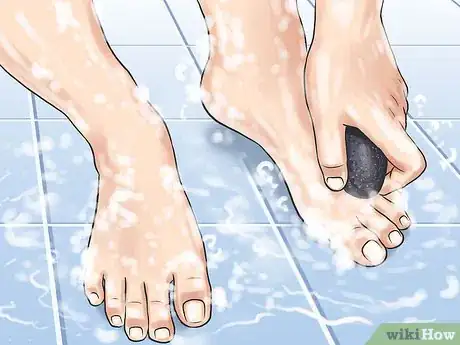 Image intitulée Clean Toe Nails Step 2