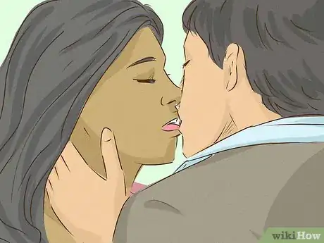 Image intitulée Practice Kissing Step 20