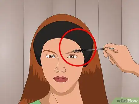 Image intitulée Bleach Your Eyebrows Step 5