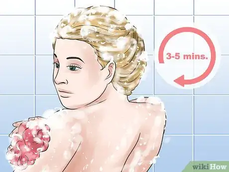 Image intitulée Use Toning Shampoo Step 6