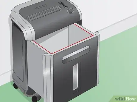 Image intitulée Unjam a Paper Shredder Step 19