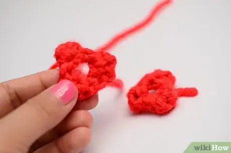 Image intitulée Crochet a Star Step 22