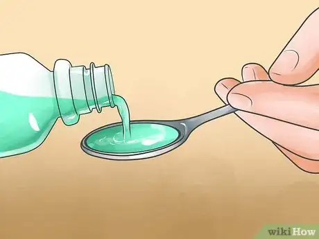 Image intitulée Use Mouthwash Properly Step 4