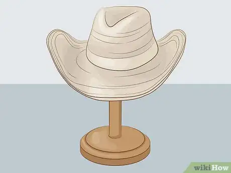 Image intitulée Shape a Cowboy Hat Step 17