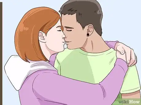Image intitulée Get a Boy to Kiss You Step 15