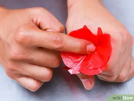 Image intitulée Make Homemade Paper Flowers Step 7