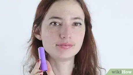 Image intitulée Apply Lip Balm Step 10