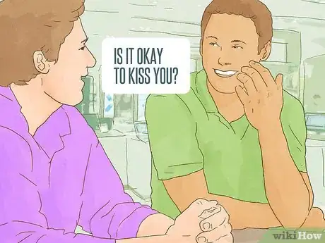 Image intitulée Get a Kiss on the First Date Step 5