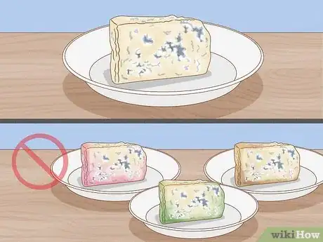 Image intitulée Tell when Blue Cheese Is Bad Step 2