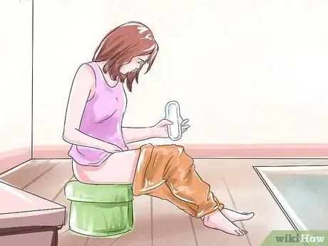 Image intitulée Use a Sanitary Napkin (Pad) Step 2