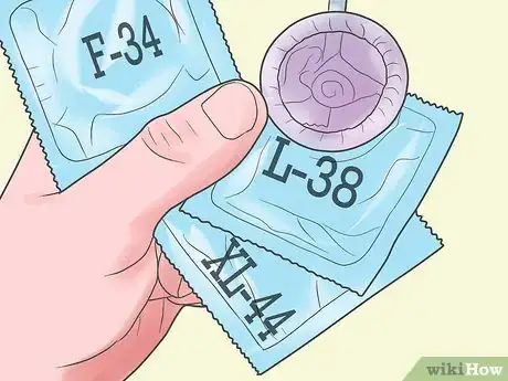Image intitulée Buy Condoms Step 2