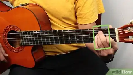 Image intitulée Play an E Major Chord on a Guitar Step 8