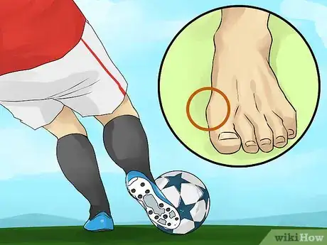 Image intitulée Knuckle a Soccer Ball Step 11