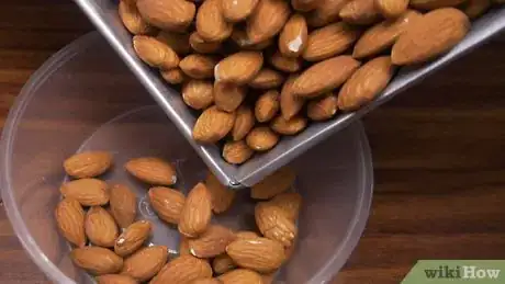 Image intitulée Roast Raw Almonds Step 5