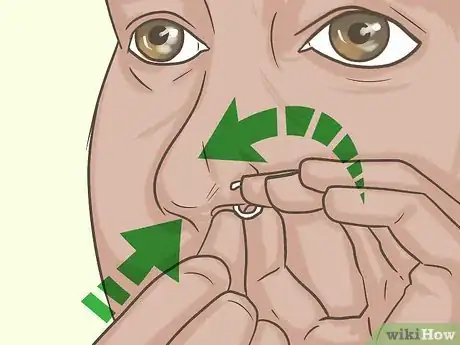 Image intitulée Change a Nose Piercing Step 11