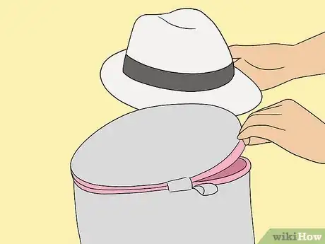 Image intitulée Clean a White Hat Step 13