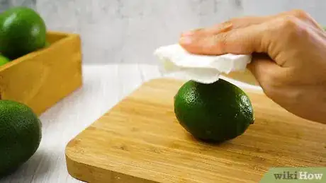 Image intitulée Zest a Lime Step 13