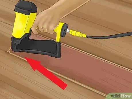 Image intitulée Get Permanent Marker Stain out of Hardwood Flooring Step 33