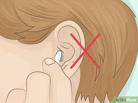 Image intitulée Keep Earbuds from Falling Out of Your Ears Step 5