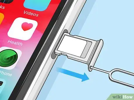Image intitulée Get a SIM Card out of an iPhone Step 4