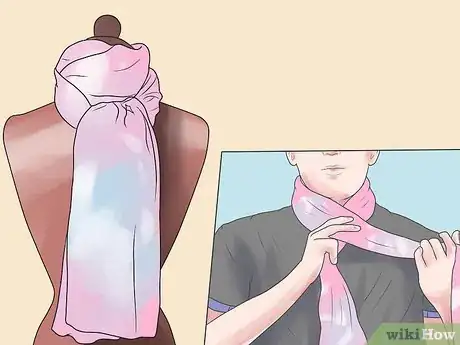 Image intitulée Wear a Burberry Scarf Step 15