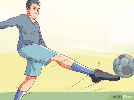 Image intitulée Punt a Soccer Ball Step 11