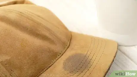 Image intitulée Wash a Baseball Cap by Hand Step 13