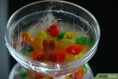 Image intitulée Make Vodka Gummy Bears Step 3