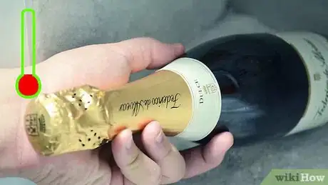 Image intitulée Open a Champagne Bottle Step 5
