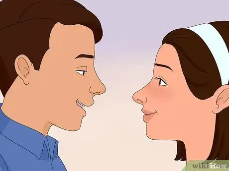 Image intitulée Kiss a Girl Smoothly with No Chance of Rejection Step 9