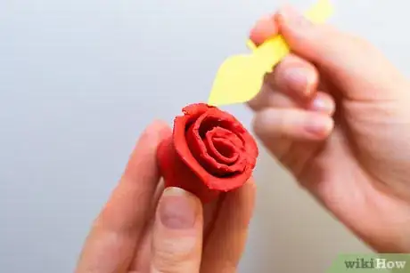 Image intitulée Make Roses out of Fondant Step 6