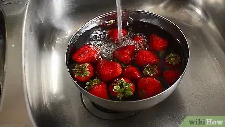 Image intitulée Freeze Strawberries Step 17
