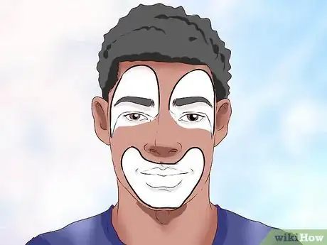 Image intitulée Face Paint a Clown Step 2