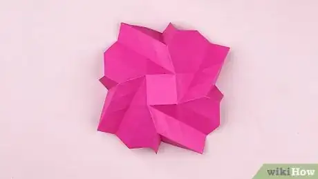 Image intitulée Fold a Paper Rose Step 29