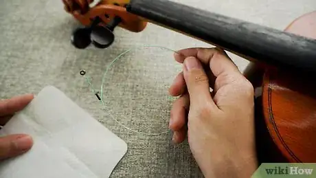 Image intitulée Put Strings on a Violin Step 2