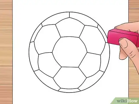 Image intitulée Draw a Soccer Ball Step 8