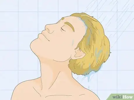 Image intitulée Keep Your Hair from Getting Wet While Swimming Step 5