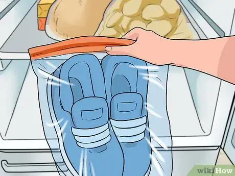 Image intitulée Eliminate Odor from Smelly Shoes Step 7