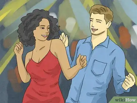 Image intitulée Flirt when Dancing Step 4