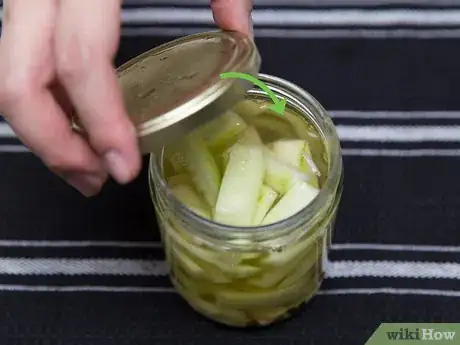 Image intitulée Make Pickles Step 27