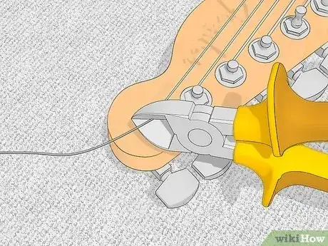 Image intitulée Change Guitar Strings Step 17