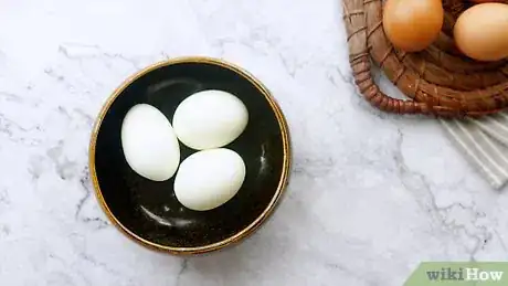 Image intitulée Cook Hard Boiled Eggs Without Cracking Step 16