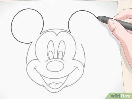 Image intitulée Draw Mickey Mouse Step 9