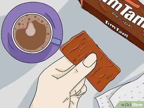 Image intitulée Do the Tim Tam Slam Step 3