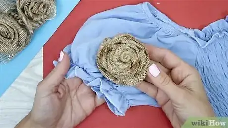 Image intitulée Make Burlap Flowers Step 11