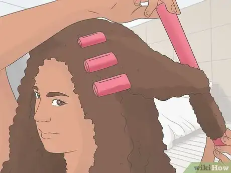 Image intitulée Get Curly Hair Without a Perm Step 12