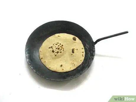 Image intitulée Make Roti Step 13