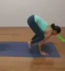 faire la posture du corbeau (yoga)
